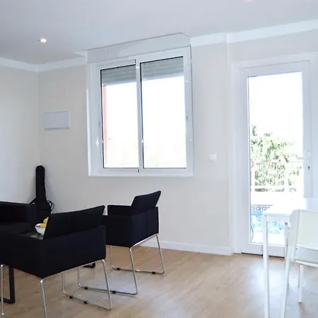 Apartment Malagasuite House Pool